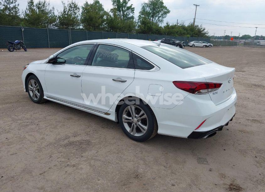 Photo 3 of 2018 Hyundai Sonata SPORT (VIN 5NPE34AF0JH600965)