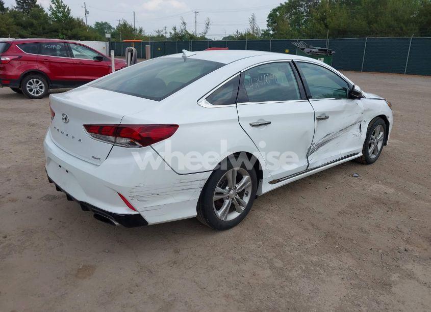 Photo 4 of 2018 Hyundai Sonata SPORT (VIN 5NPE34AF0JH600965)