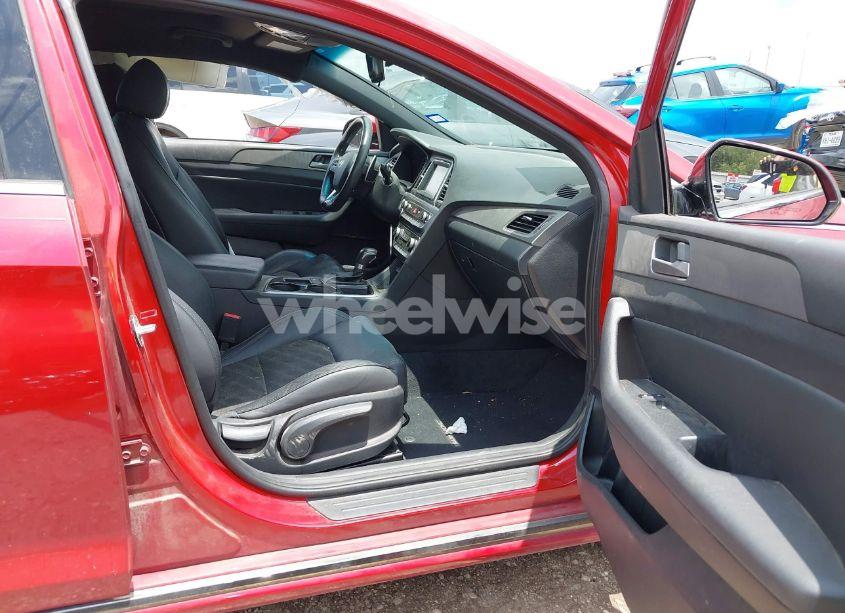 Photo 5 of 2018 Hyundai Sonata SPORT (VIN 5NPE34AF0JH601310)