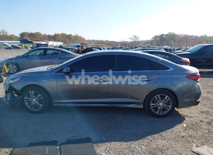 Photo 14 of 2018 Hyundai Sonata SPORT (VIN 5NPE34AF0JH635599)