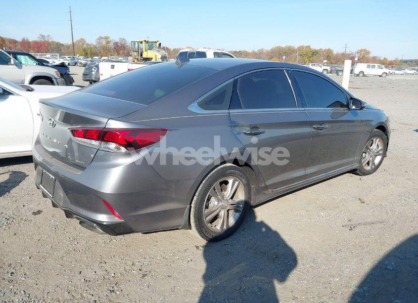Photo 4 of 2018 Hyundai Sonata SPORT (VIN 5NPE34AF0JH635599)