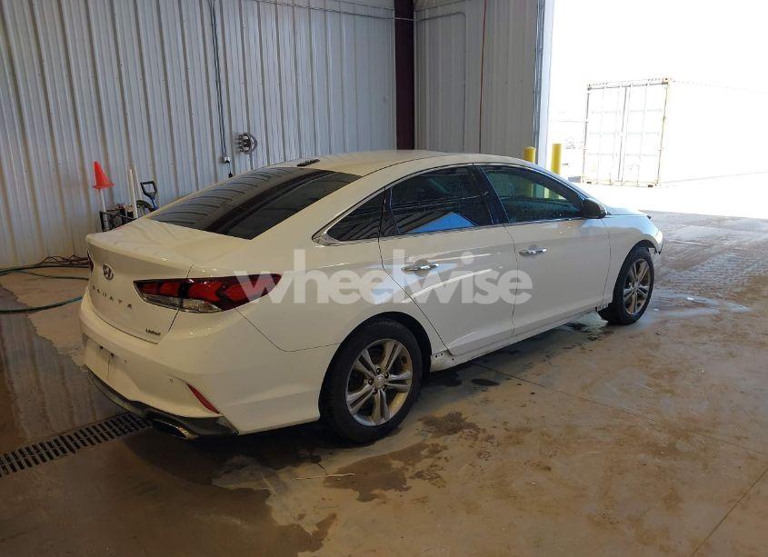 Photo 4 of 2018 Hyundai Sonata LIMITED (VIN 5NPE34AF0JH645369)