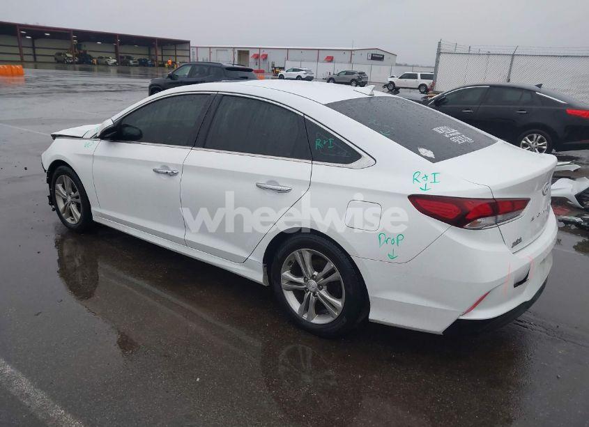 Photo 3 of 2018 Hyundai Sonata LIMITED (VIN 5NPE34AF0JH647218)