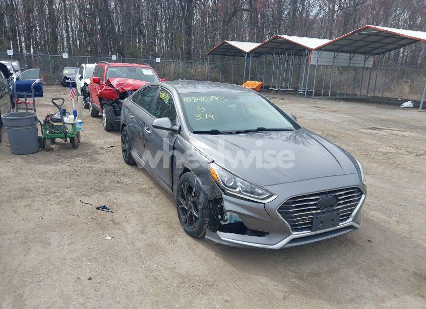 2018 Hyundai Sonata SEL (VIN 5NPE34AF0JH657442) main photo