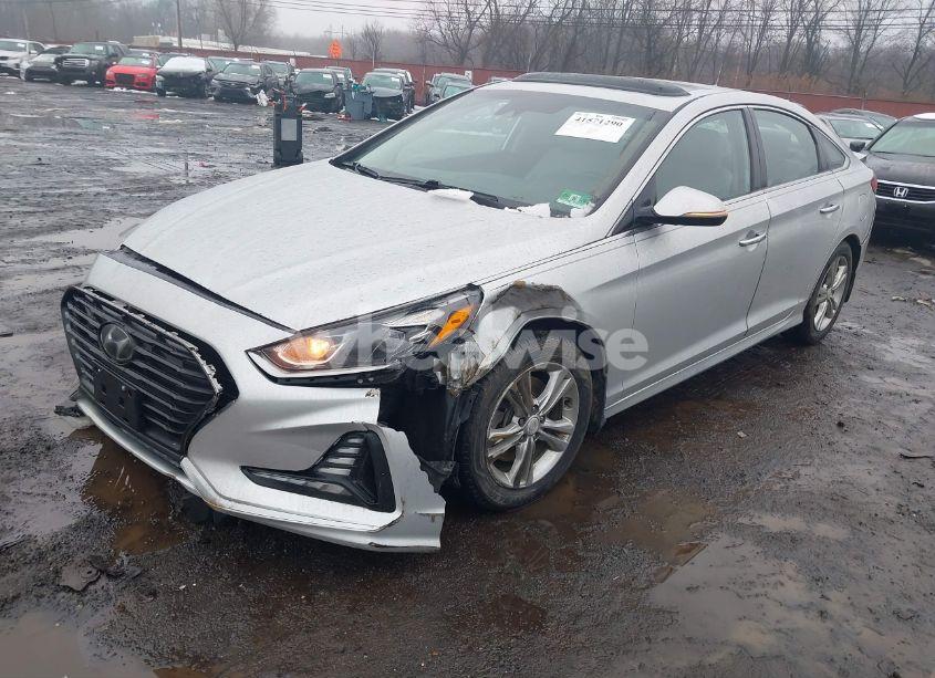 Photo 2 of 2018 Hyundai Sonata LIMITED (VIN 5NPE34AF0JH697780)