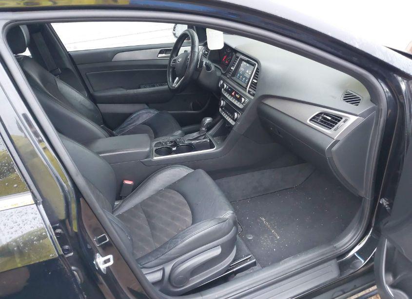 Photo 5 of 2018 Hyundai Sonata SPORT+ (VIN 5NPE34AF0JH704114)