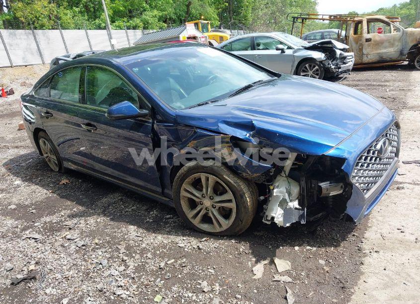 2018 Hyundai Sonata SPORT+ (VIN 5NPE34AF0JH722290) main photo