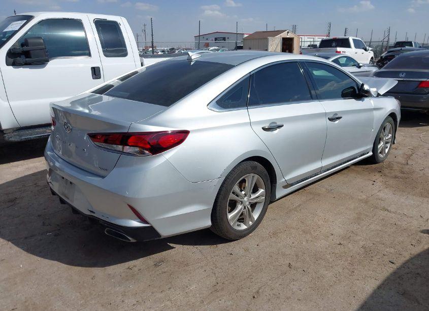 Photo 4 of 2019 Hyundai Sonata SPORT (VIN 5NPE34AF0KH738426)