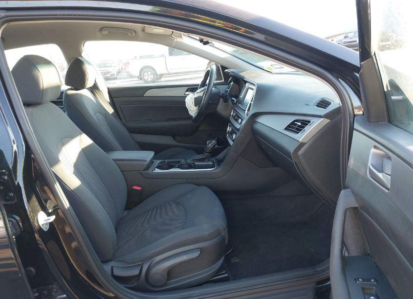 Photo 5 of 2019 Hyundai Sonata SEL (VIN 5NPE34AF0KH759244)