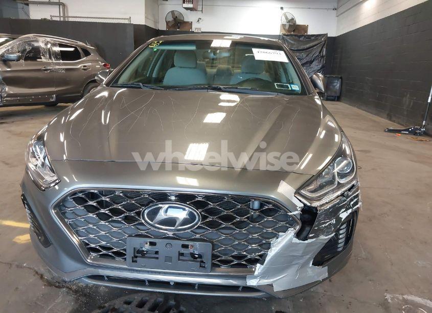 Photo 6 of 2019 Hyundai Sonata SEL (VIN 5NPE34AF0KH774309)