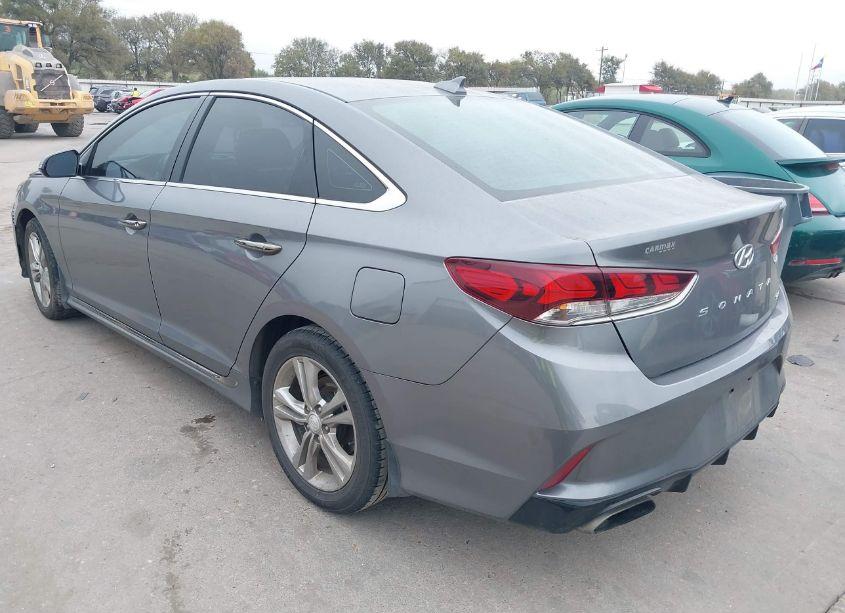 Photo 3 of 2019 Hyundai Sonata SPORT (VIN 5NPE34AF0KH781227)