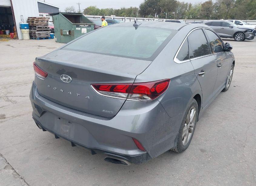 Photo 4 of 2019 Hyundai Sonata SPORT (VIN 5NPE34AF0KH781227)
