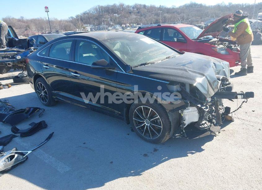 2019 Hyundai Sonata SEL (VIN 5NPE34AF0KH809897) main photo