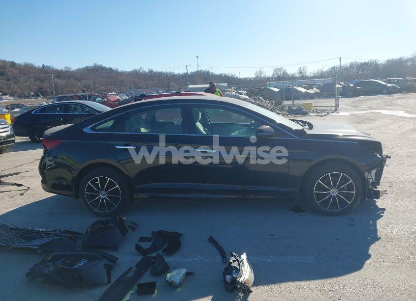Photo 13 of 2019 Hyundai Sonata SEL (VIN 5NPE34AF0KH809897)