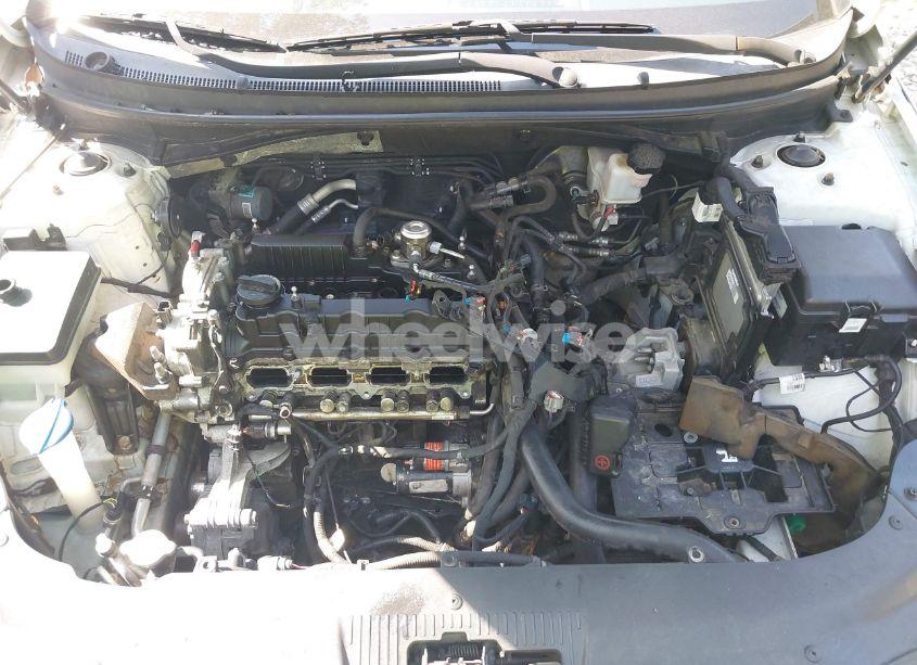 Photo 10 of 2015 Hyundai Sonata LIMITED (VIN 5NPE34AF1FH031292)