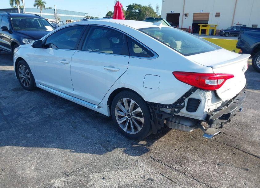 Photo 3 of 2015 Hyundai Sonata SPORT (VIN 5NPE34AF1FH032720)