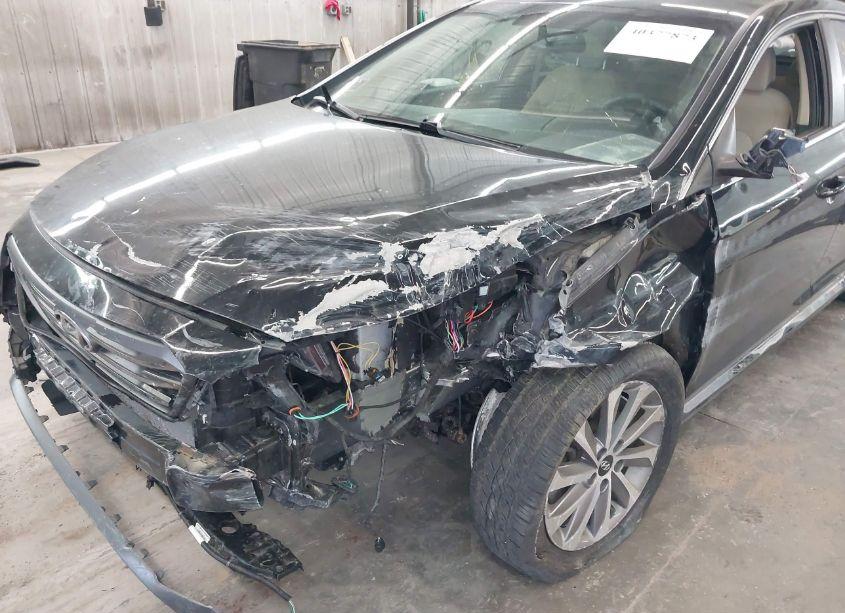 Photo 6 of 2015 Hyundai Sonata SPORT (VIN 5NPE34AF1FH033575)