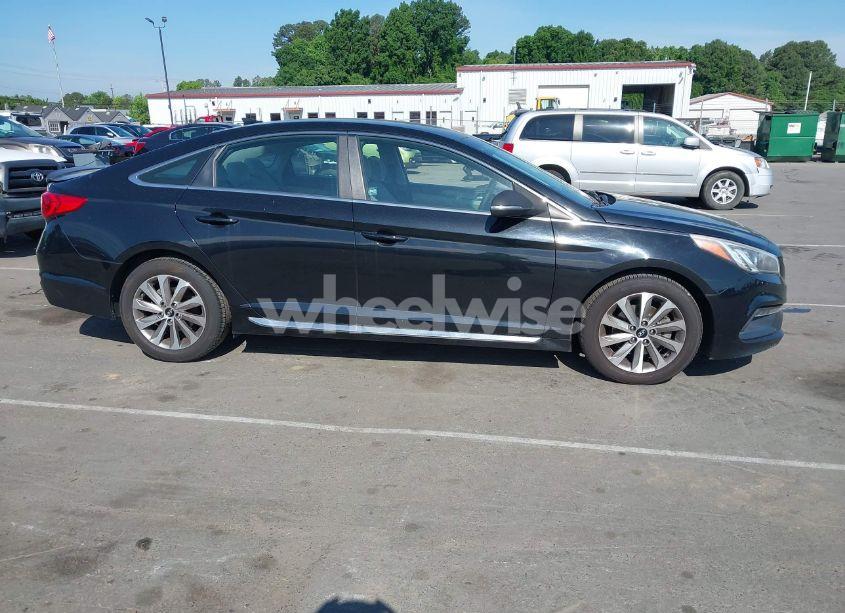 Photo 13 of 2015 Hyundai Sonata SPORT (VIN 5NPE34AF1FH052496)