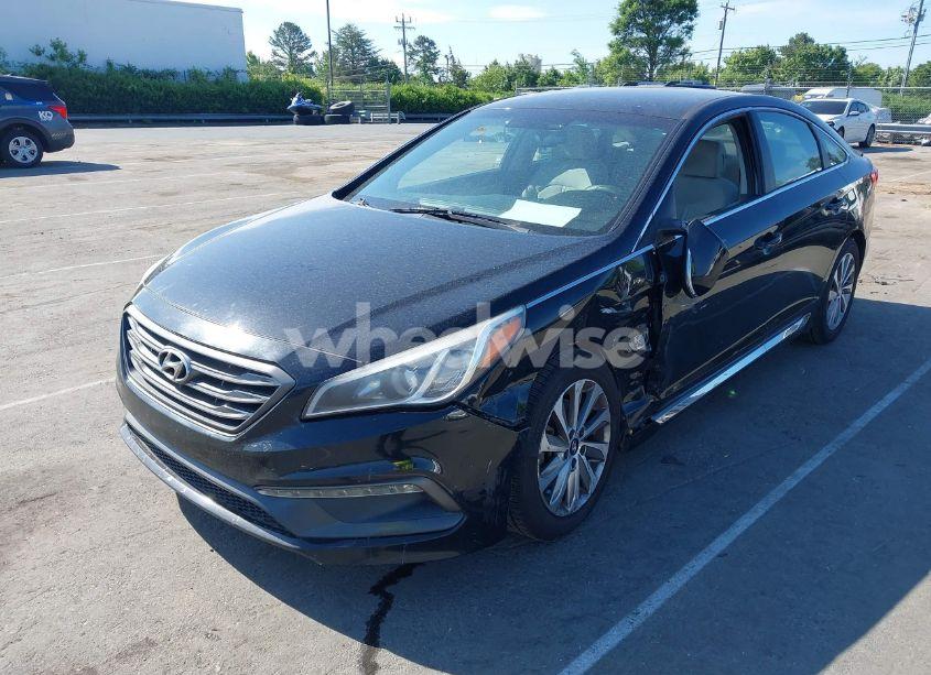 Photo 2 of 2015 Hyundai Sonata SPORT (VIN 5NPE34AF1FH052496)