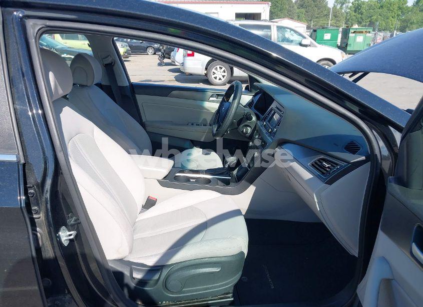 Photo 5 of 2015 Hyundai Sonata SPORT (VIN 5NPE34AF1FH052496)