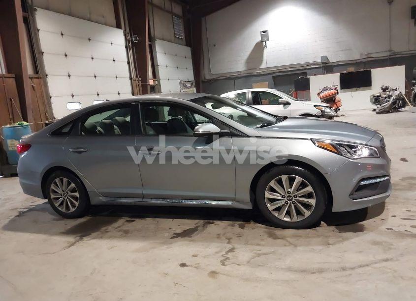Photo 13 of 2015 Hyundai Sonata SPORT (VIN 5NPE34AF1FH058928)