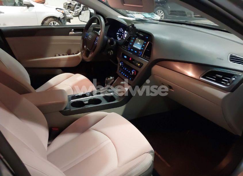 Photo 5 of 2015 Hyundai Sonata SPORT (VIN 5NPE34AF1FH058928)
