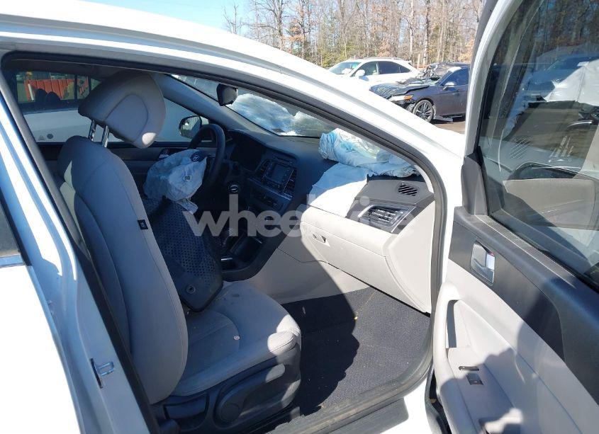 Photo 5 of 2015 Hyundai Sonata SPORT (VIN 5NPE34AF1FH085854)