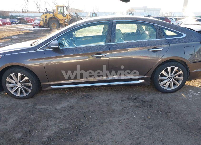 Photo 14 of 2015 Hyundai Sonata SPORT (VIN 5NPE34AF1FH112678)