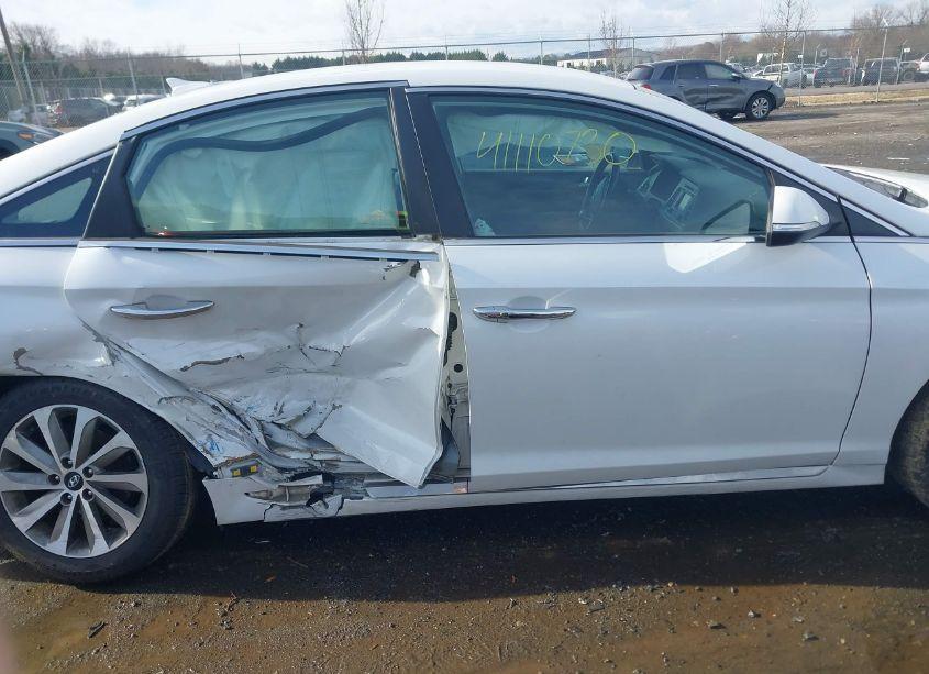 Photo 12 of 2015 Hyundai Sonata SPORT (VIN 5NPE34AF1FH115743)