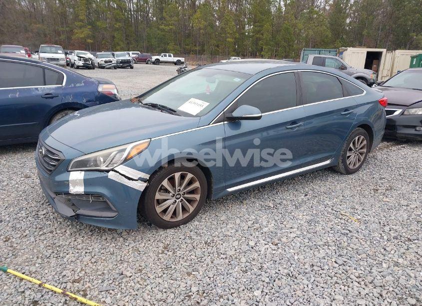Photo 2 of 2015 Hyundai Sonata SPORT (VIN 5NPE34AF1FH132820)