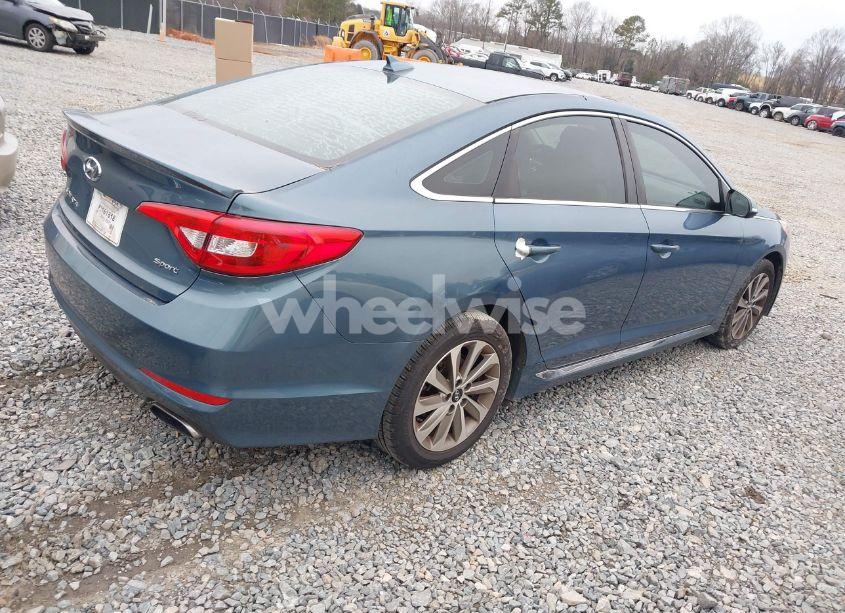 Photo 4 of 2015 Hyundai Sonata SPORT (VIN 5NPE34AF1FH132820)