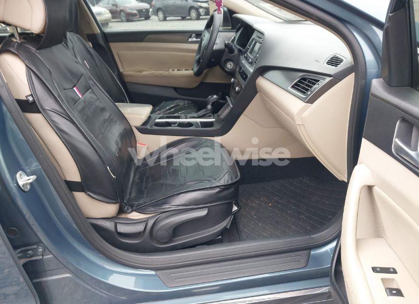 Photo 5 of 2015 Hyundai Sonata SPORT (VIN 5NPE34AF1FH132820)