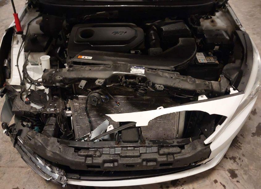 Photo 10 of 2015 Hyundai Sonata LIMITED (VIN 5NPE34AF1FH209539)