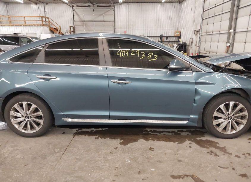 Photo 14 of 2015 Hyundai Sonata SPORT (VIN 5NPE34AF1FH212859)