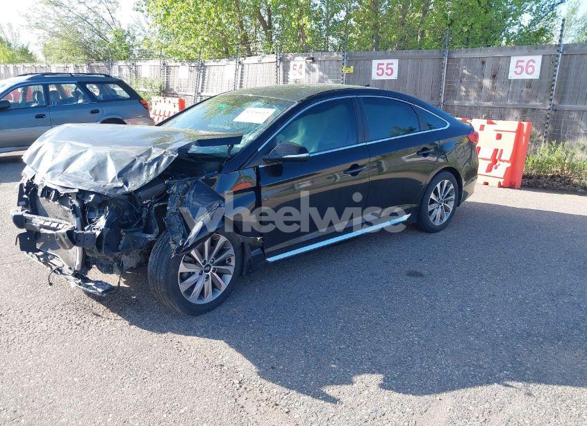Photo 2 of 2015 Hyundai Sonata SPORT (VIN 5NPE34AF1FH225143)