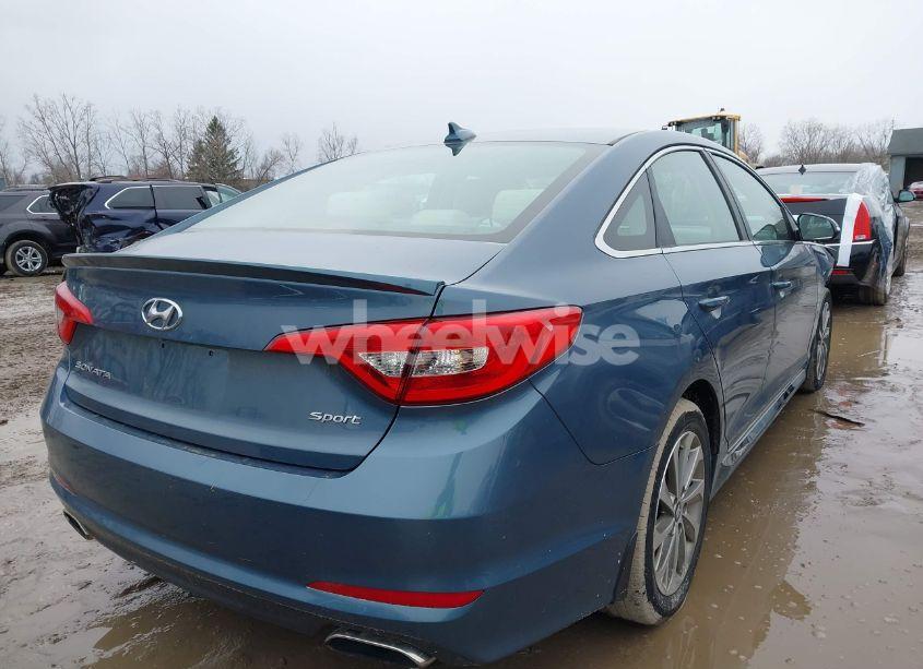 Photo 4 of 2015 Hyundai Sonata SPORT (VIN 5NPE34AF1FH247045)