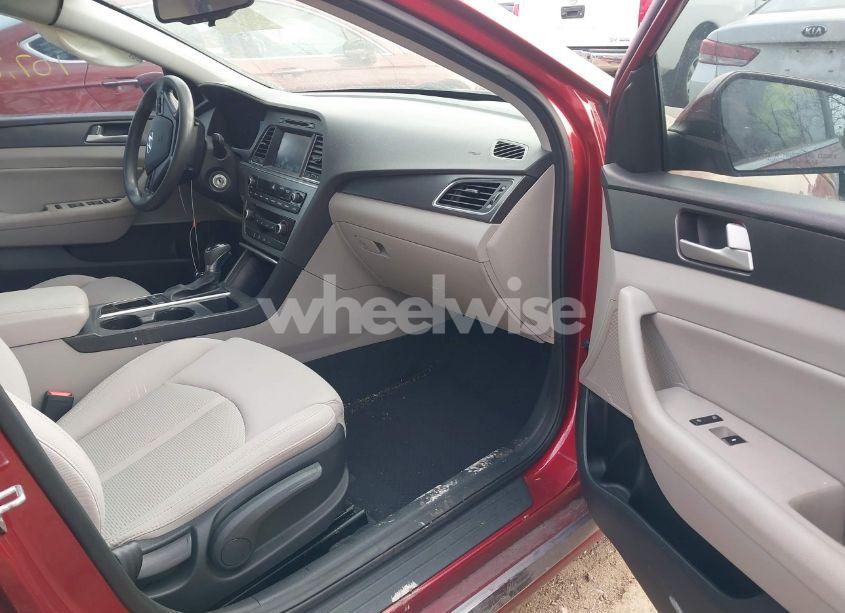 Photo 5 of 2016 Hyundai Sonata SPORT (VIN 5NPE34AF1GH293850)