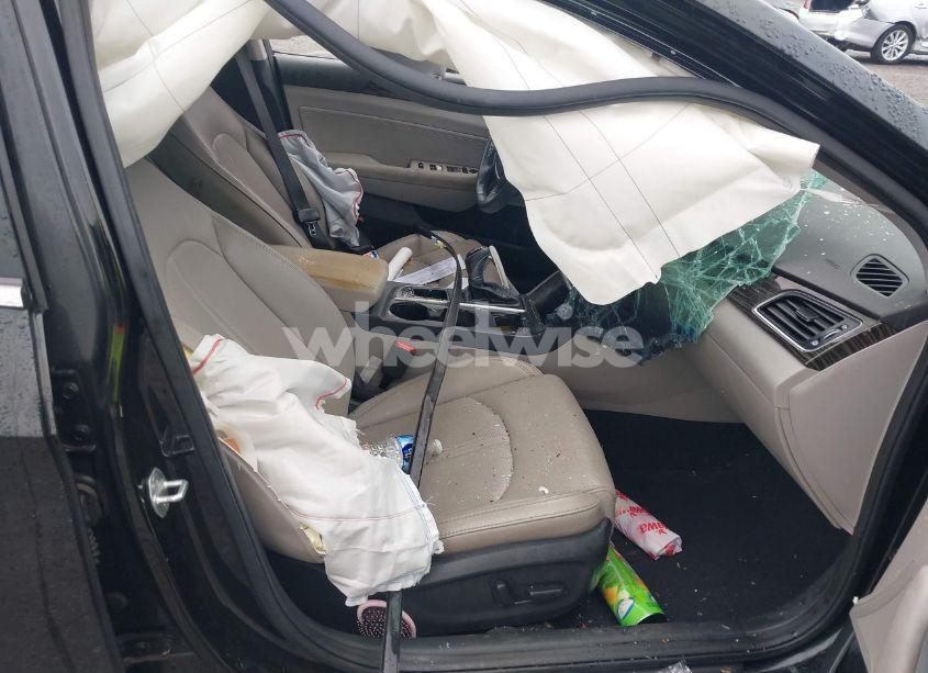 Photo 5 of 2016 Hyundai Sonata LIMITED (VIN 5NPE34AF1GH311053)