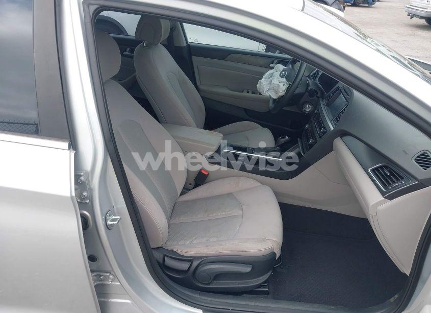 Photo 5 of 2016 Hyundai Sonata SPORT (VIN 5NPE34AF1GH333182)