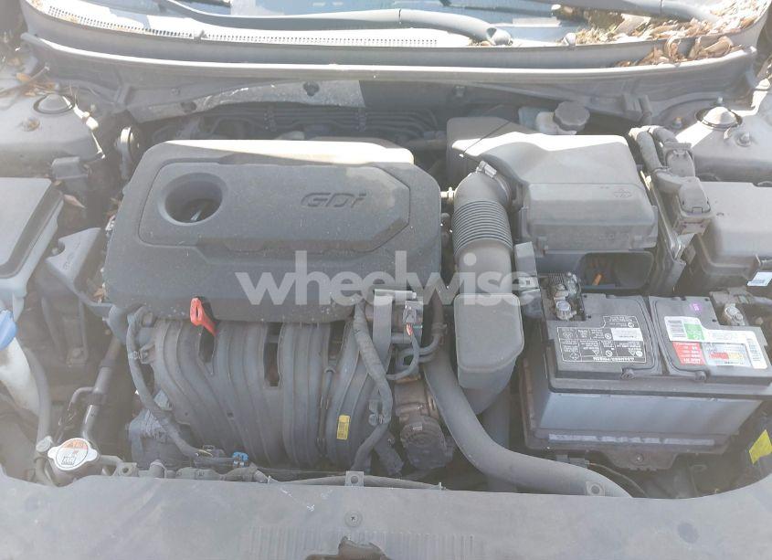 Photo 10 of 2016 Hyundai Sonata LIMITED (VIN 5NPE34AF1GH338883)