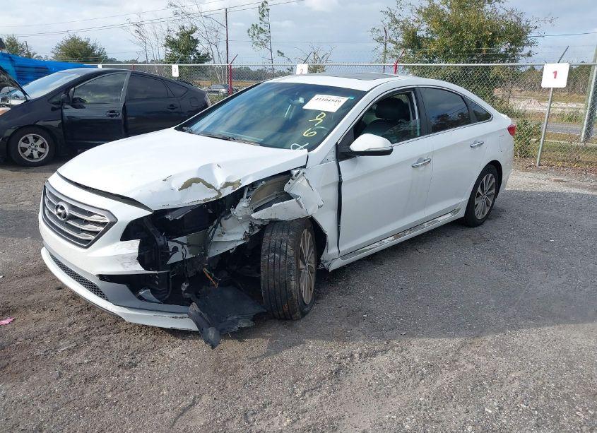 Photo 2 of 2016 Hyundai Sonata SPORT (VIN 5NPE34AF1GH379076)