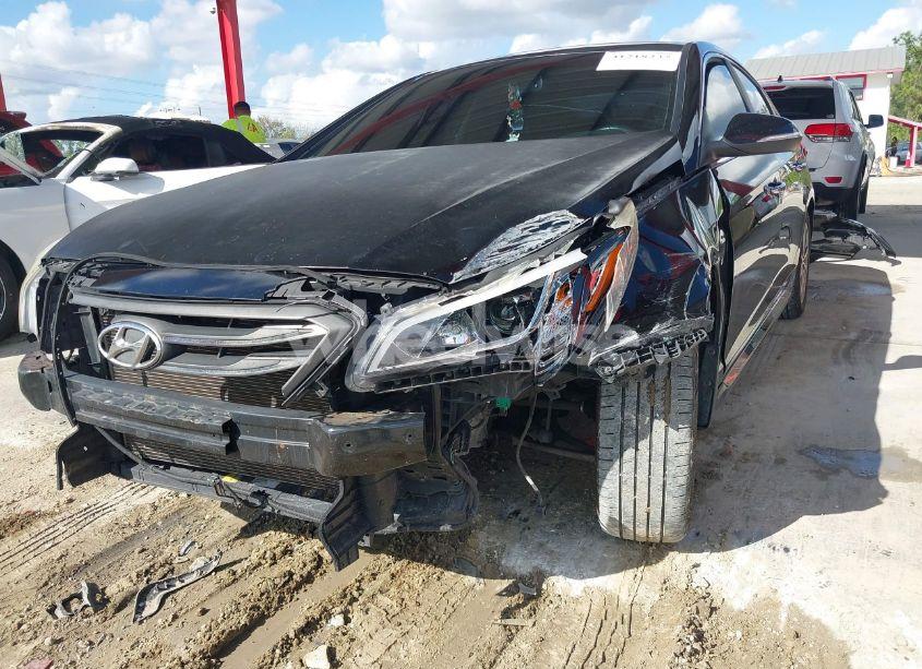 Photo 2 of 2016 Hyundai Sonata SPORT (VIN 5NPE34AF1GH380809)