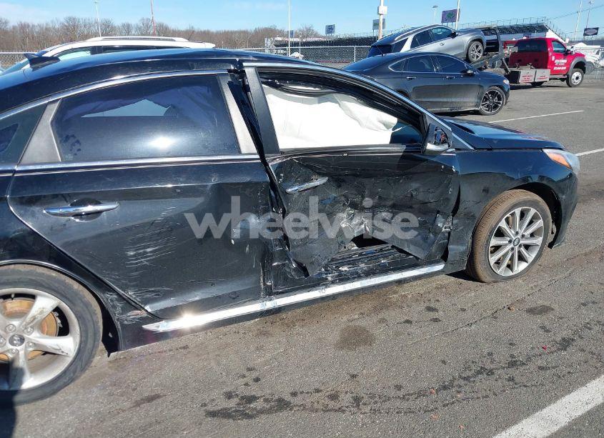 Photo 6 of 2016 Hyundai Sonata LIMITED (VIN 5NPE34AF1GH410309)