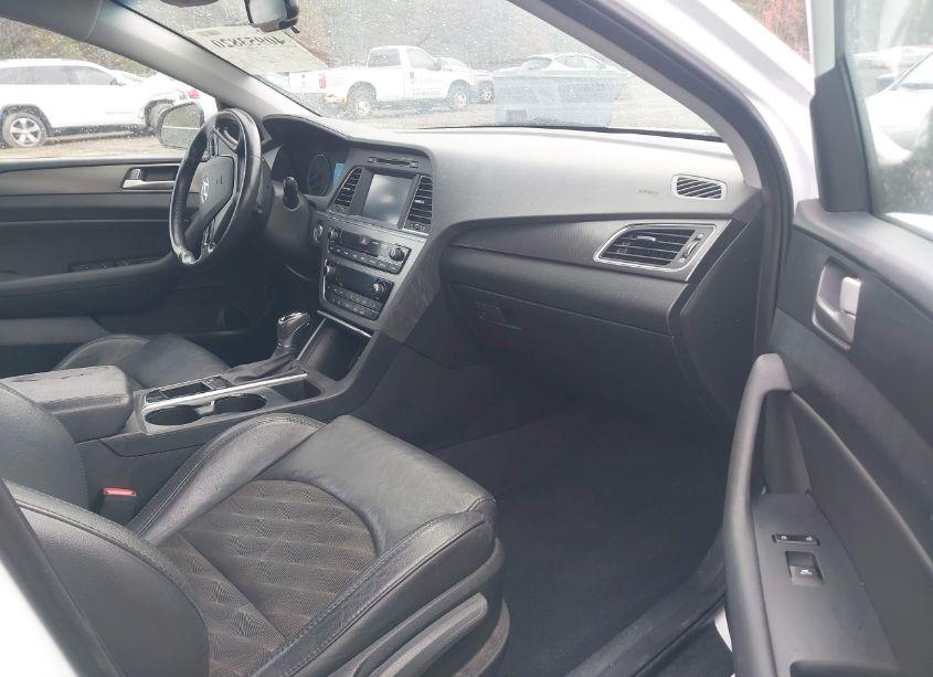 Photo 5 of 2016 Hyundai Sonata SPORT (VIN 5NPE34AF1GH415025)