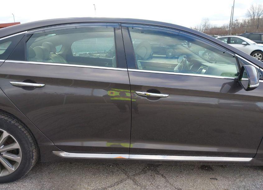 Photo 13 of 2016 Hyundai Sonata LIMITED (VIN 5NPE34AF1GH433704)