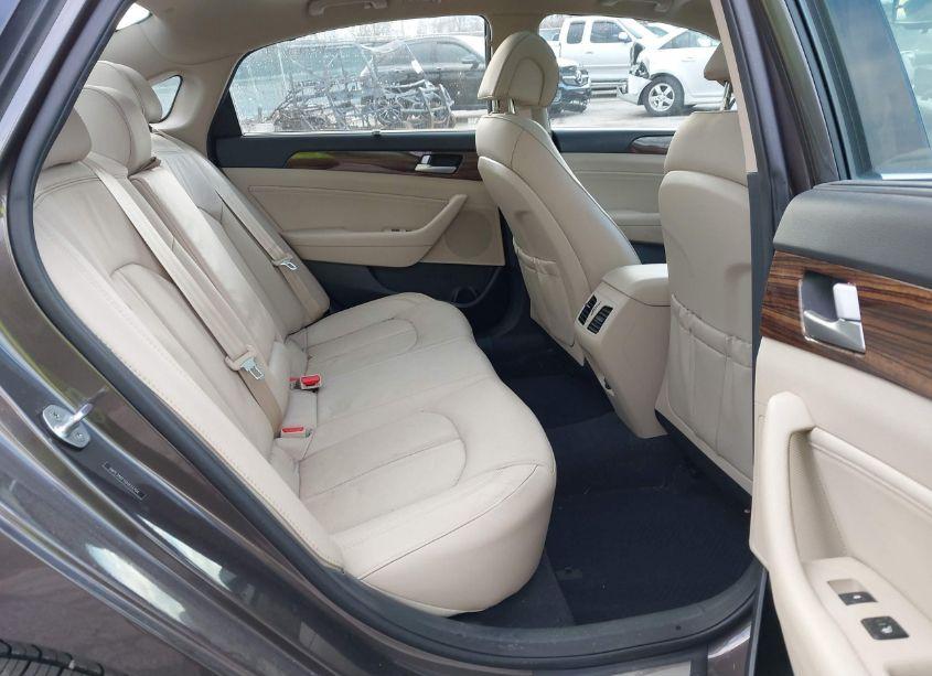Photo 8 of 2016 Hyundai Sonata LIMITED (VIN 5NPE34AF1GH433704)