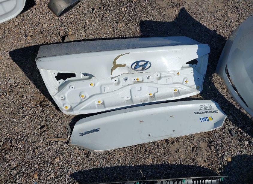 Photo 20 of 2017 Hyundai Sonata SPORT (VIN 5NPE34AF1HH465439)