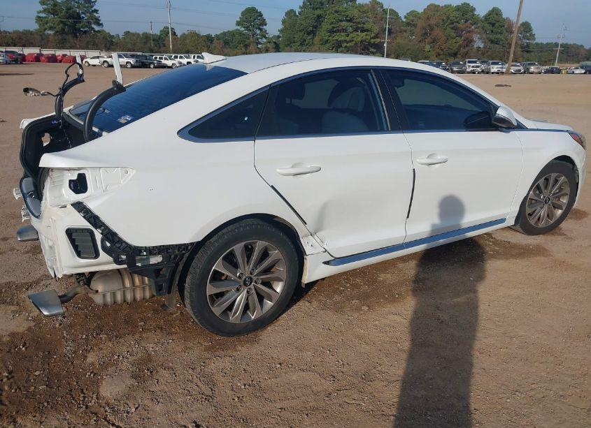 Photo 4 of 2017 Hyundai Sonata SPORT (VIN 5NPE34AF1HH465439)
