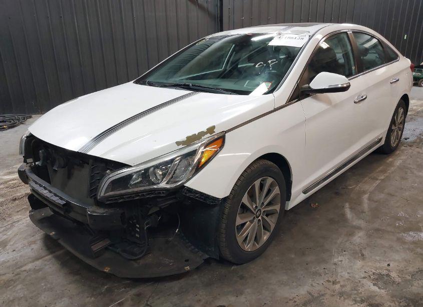 Photo 2 of 2017 Hyundai Sonata SPORT (VIN 5NPE34AF1HH468129)