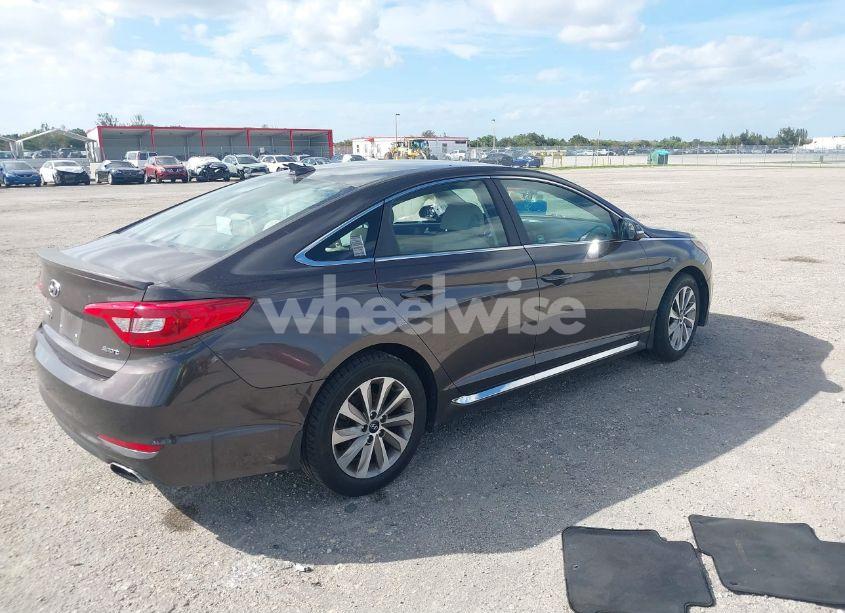 Photo 4 of 2017 Hyundai Sonata SPORT (VIN 5NPE34AF1HH565752)